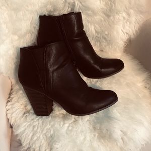 Faux leather black booties